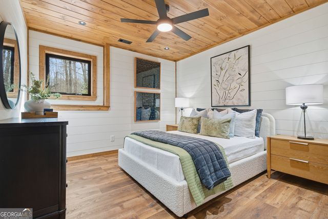 345 Big Oak Lane, Blue Ridge, GA 30513