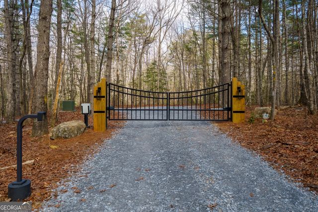 345 Big Oak Lane, Blue Ridge, GA 30513