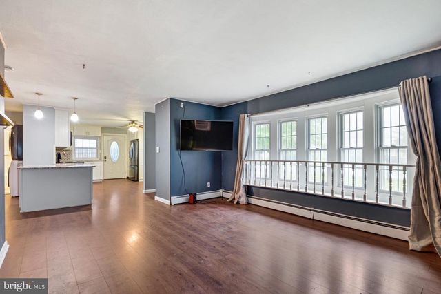 9 KULLEN DR, Newark, DE 19713