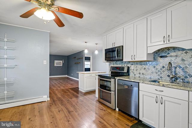 9 KULLEN DR, Newark, DE 19713