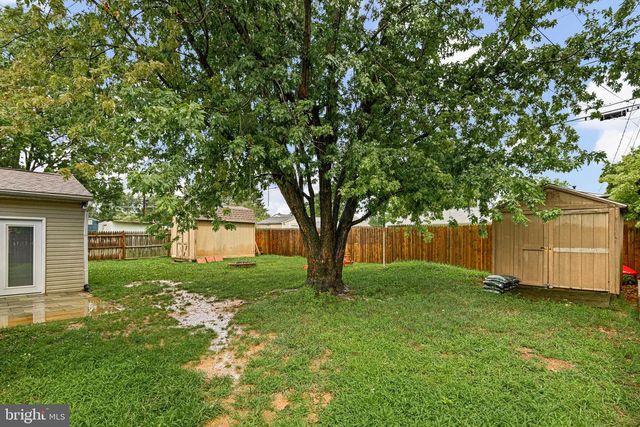 9 KULLEN DR, Newark, DE 19713