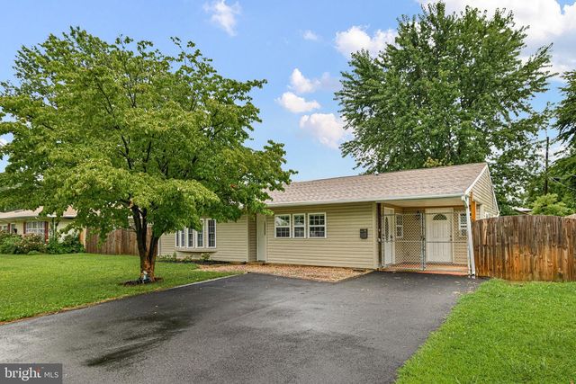 9 KULLEN DR, Newark, DE 19713