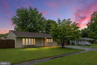 9 KULLEN DR, Newark, DE 19713