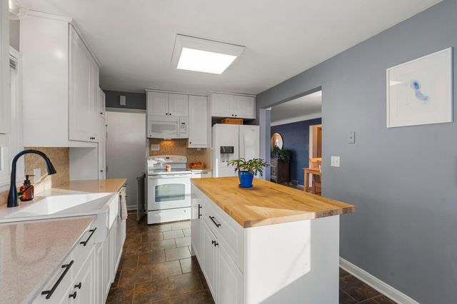 1521 Atlantic Street, Saint Paul, MN 55106