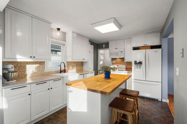 1521 Atlantic Street, Saint Paul, MN 55106