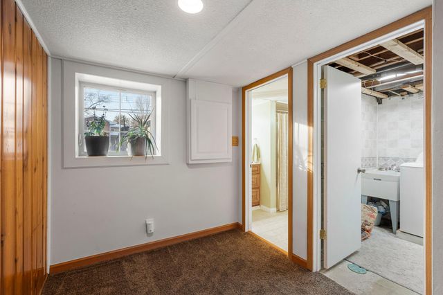 1521 Atlantic Street, Saint Paul, MN 55106