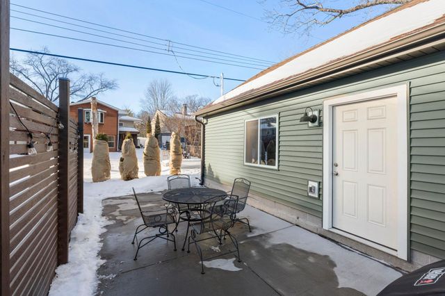 1521 Atlantic Street, Saint Paul, MN 55106