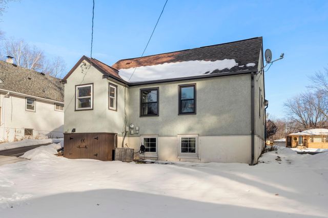 1521 Atlantic Street, Saint Paul, MN 55106