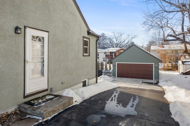 1521 Atlantic Street, Saint Paul, MN 55106