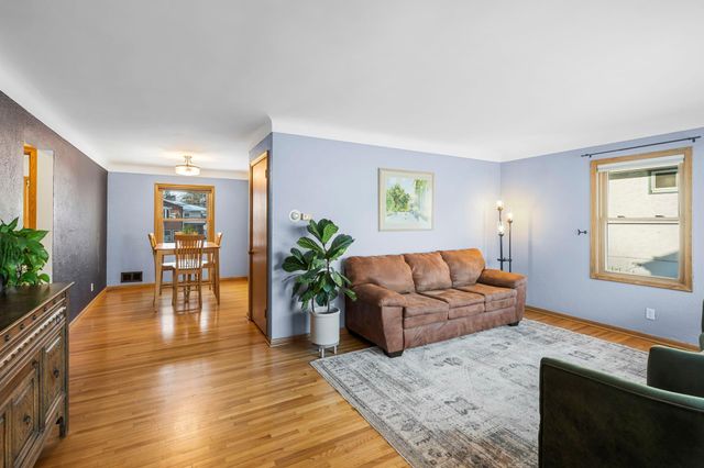 1521 Atlantic Street, Saint Paul, MN 55106