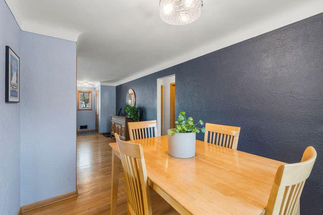 1521 Atlantic Street, Saint Paul, MN 55106