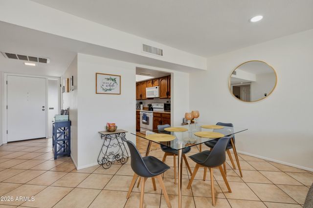 709 S POWER Road 205, Mesa, AZ 85206