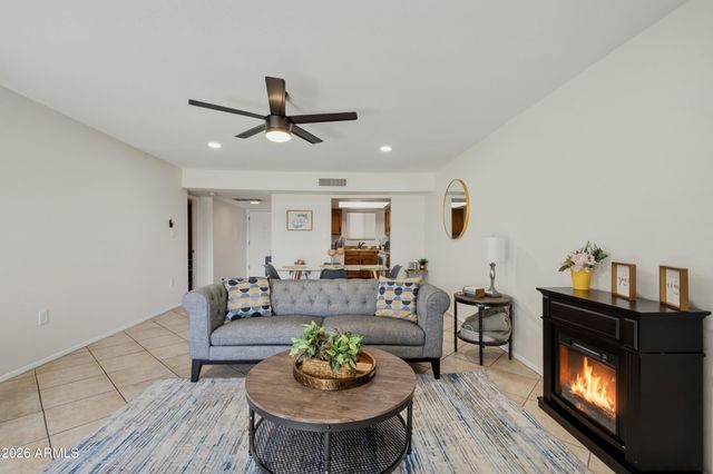 709 S POWER Road 205, Mesa, AZ 85206