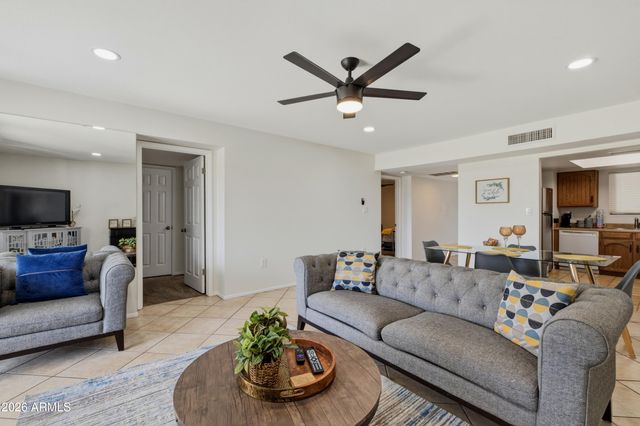 709 S POWER Road 205, Mesa, AZ 85206