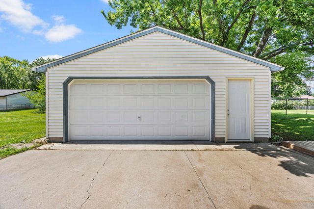 1033 Dayton Avenue, Saint Paul Park, MN 55071