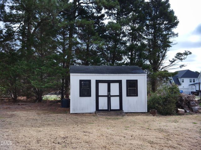 2504 Pennyshire Lane, Raleigh, NC 27606