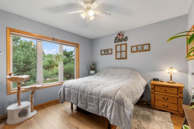 15135 Crestview Circle, Rosemount, MN 55068
