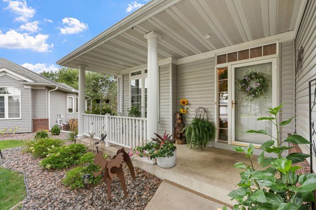 15135 Crestview Circle, Rosemount, MN 55068