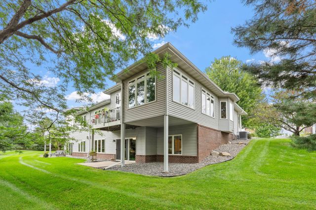 15135 Crestview Circle, Rosemount, MN 55068
