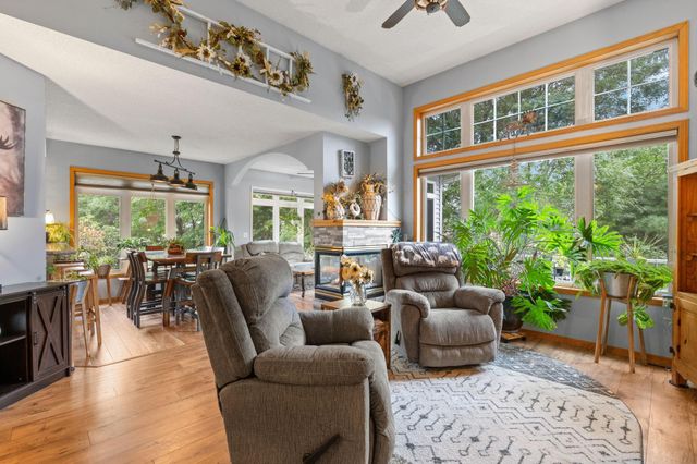 15135 Crestview Circle, Rosemount, MN 55068