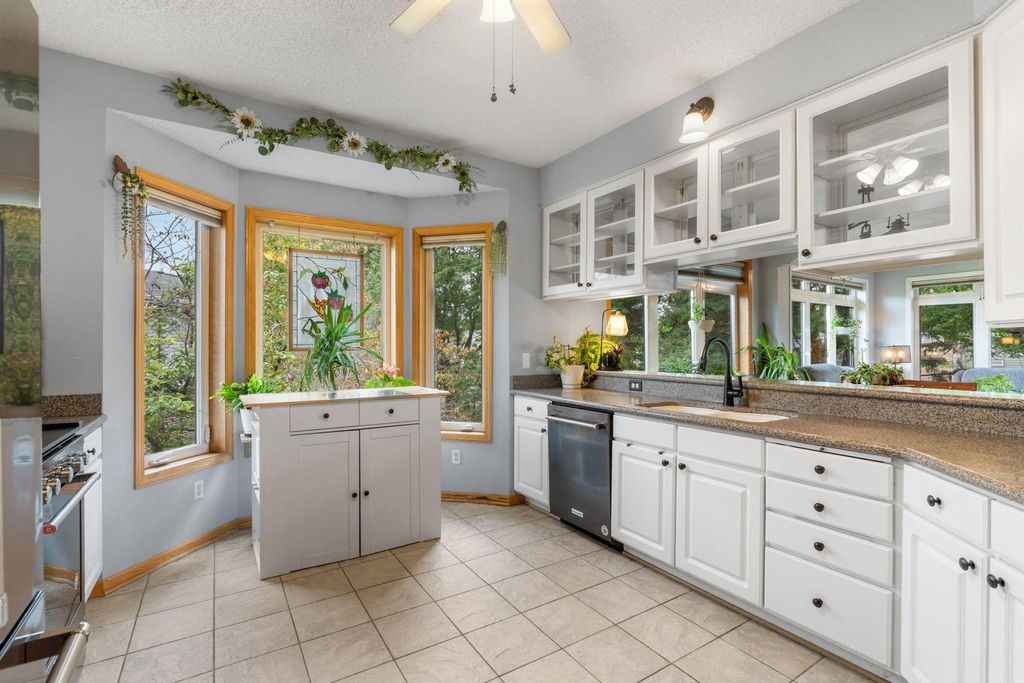 15135 Crestview Circle, Rosemount, MN 55068 — photo 4