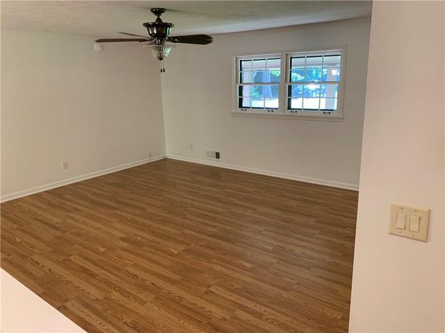 6103 Lake Lanier Heights Road, Buford, GA 30518