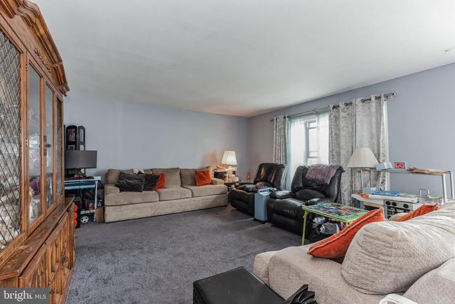 1301 IRON FORGE RD, District Heights, MD 20747