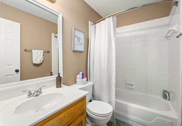 805 E Indianapolis Street, Broken Arrow, OK 74012