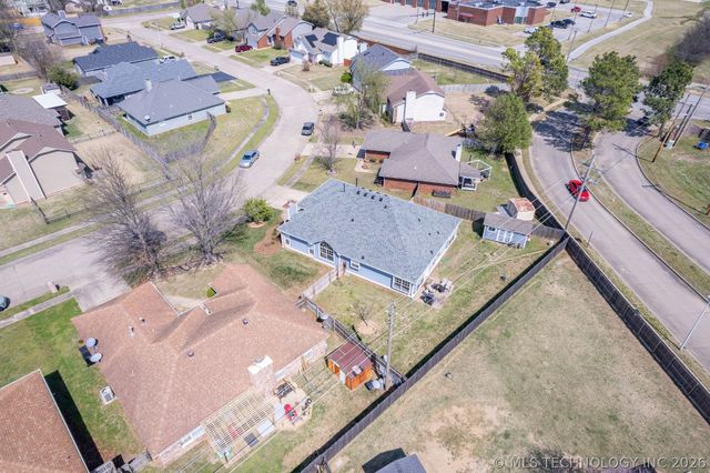 805 E Indianapolis Street, Broken Arrow, OK 74012