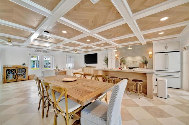 117 81ST STREET, Holmes Beach, FL 34217