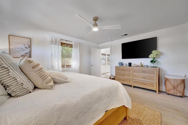 117 81ST STREET, Holmes Beach, FL 34217