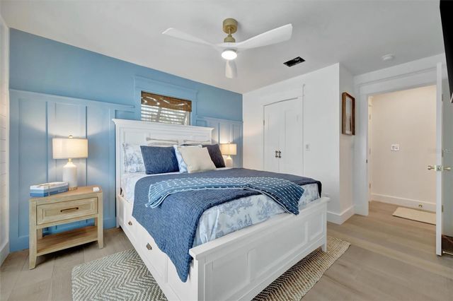 117 81ST STREET, Holmes Beach, FL 34217