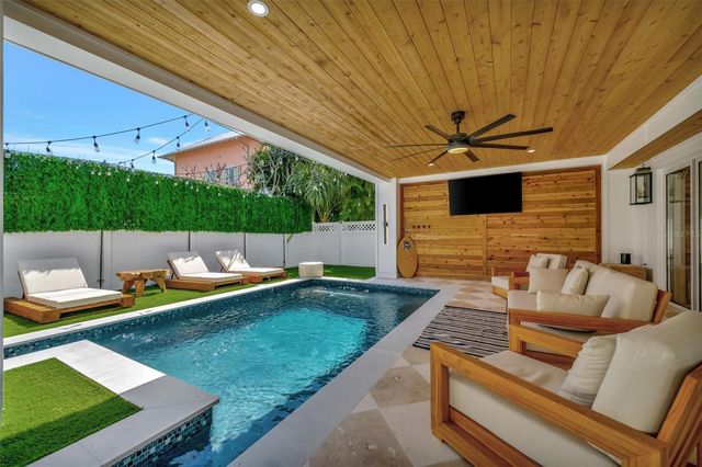 117 81ST STREET, Holmes Beach, FL 34217