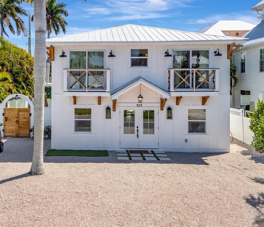 117 81ST STREET, Holmes Beach, FL 34217