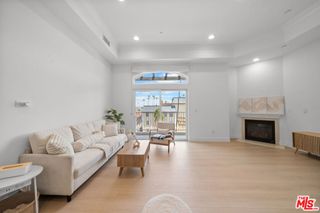 309 S Mariposa Avenue 301, Los Angeles, CA 90020