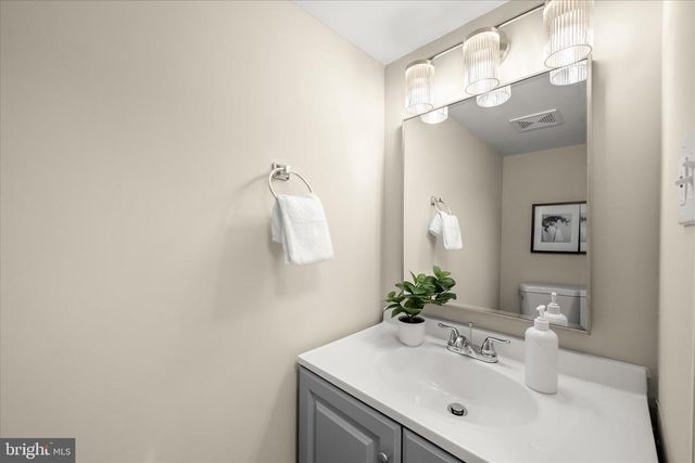 6504 QUIET HOURS, Columbia, MD 21045