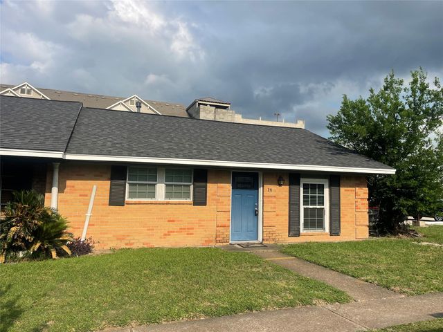 9775 Pine Lake Drive 14, Houston, TX 77055