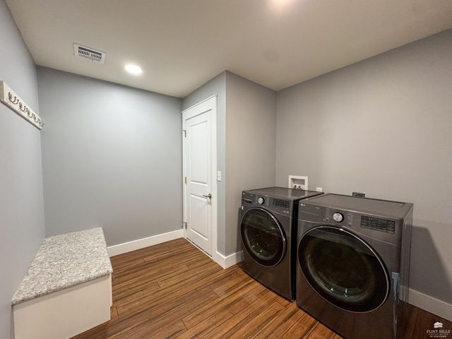 4693 Nature Avenue, Manhattan, KS 66502