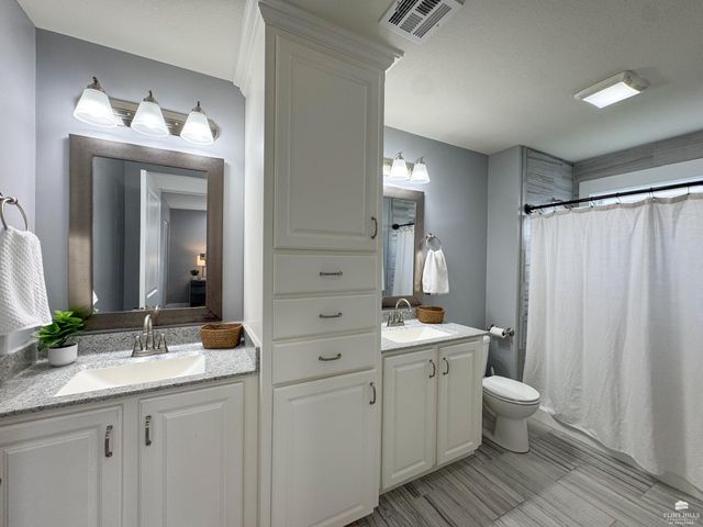 4693 Nature Avenue, Manhattan, KS 66502