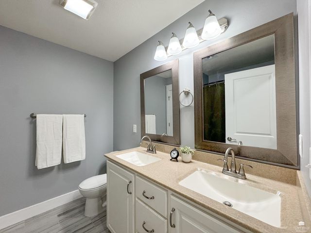 4693 Nature Avenue, Manhattan, KS 66502