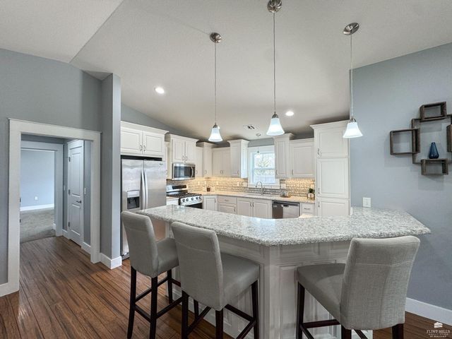 4693 Nature Avenue, Manhattan, KS 66502