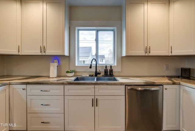 1412 Anderson Street, Bristol, TN 37620