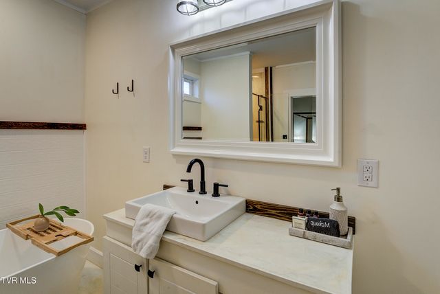 1412 Anderson Street, Bristol, TN 37620