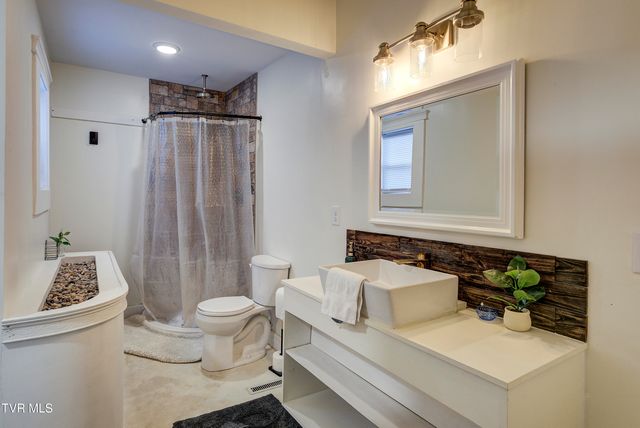 1412 Anderson Street, Bristol, TN 37620