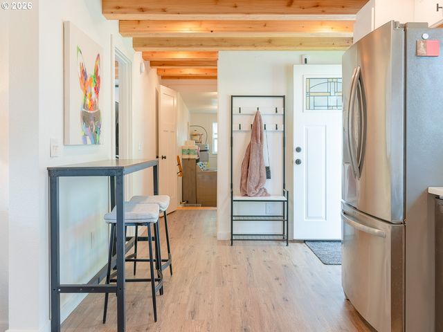 1386 AVENUE U 1, Seaside, OR 97138