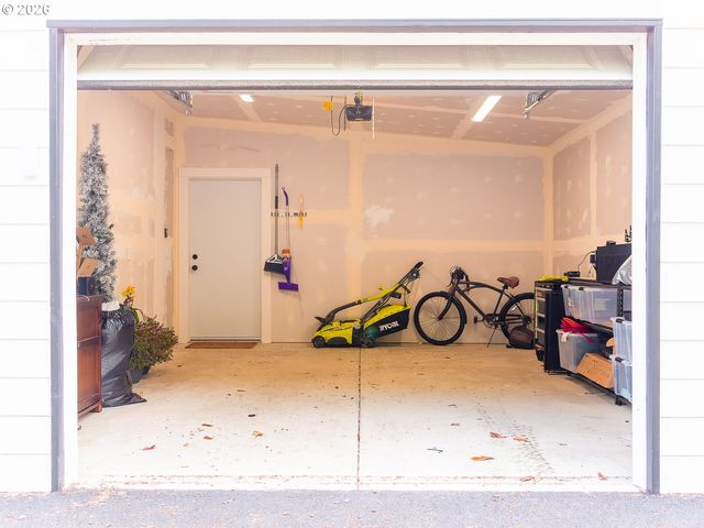 1386 AVENUE U 1, Seaside, OR 97138