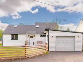 1386 AVENUE U 1, Seaside, OR 97138