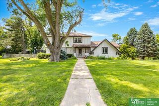 12206 Leavenworth Road, Omaha, NE 68154