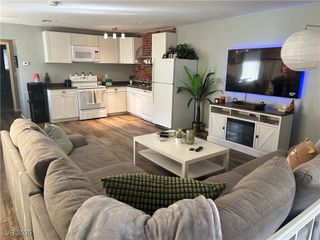 1358 Lorilyn Avenue 4, Las Vegas, NV 89119