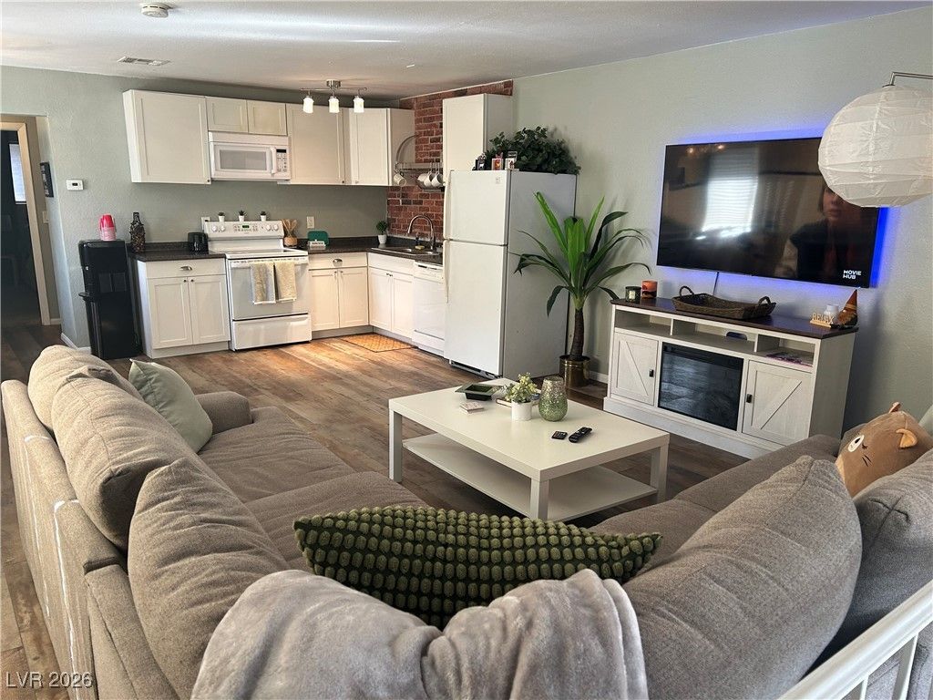 1358 Lorilyn Avenue 4, Las Vegas, NV 89119